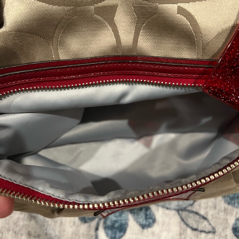 Coach Poppy Daisy XL Shoulder Bag EUC - Picture 8 of 16